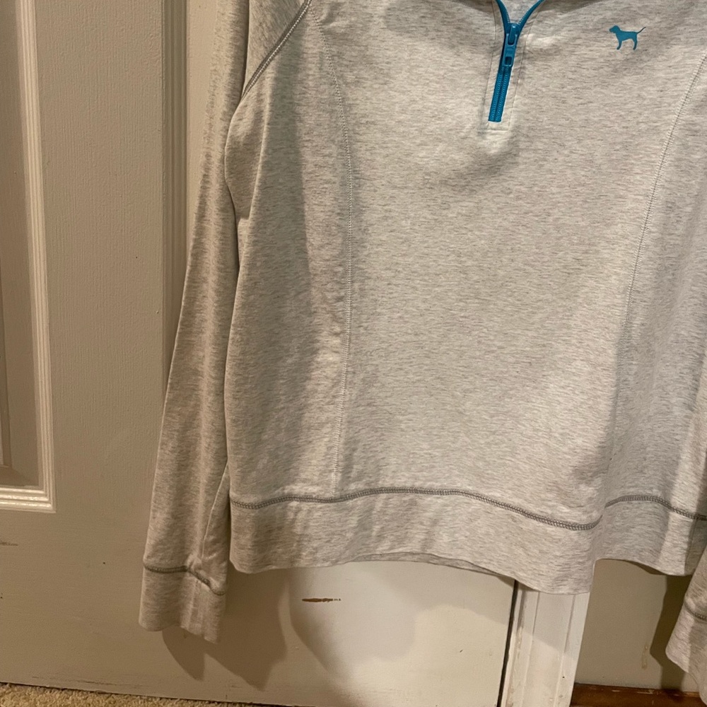 Pink Victoria’s Secret Women’s Quarter Zip Logo Sweatshirt NWOT - Picture 3 of 10